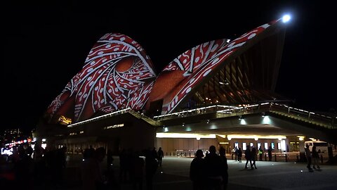 Vivid Sydney 2016 - Opera House Aboriginal Art Projection