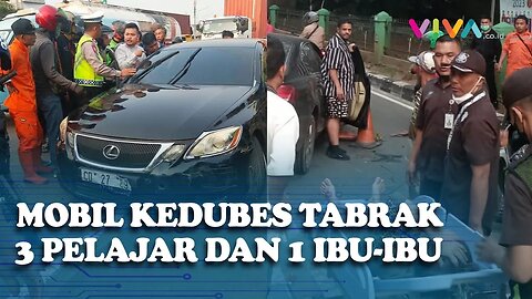 Dikerubungi Massa di Koja, Mobil Nopol Kedubes Tabrak 3 Pelajar dan 1 Ibu Rumah Tangga