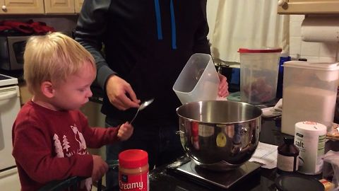 Toddler Fails At Baking