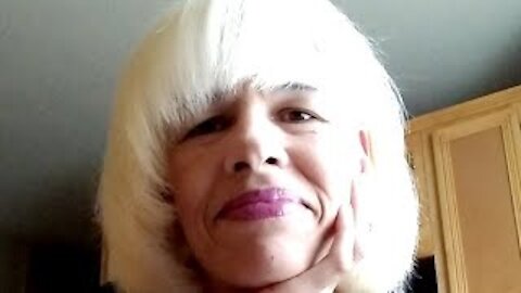 Bleaching my hair at home. [Over50andFantabulous]