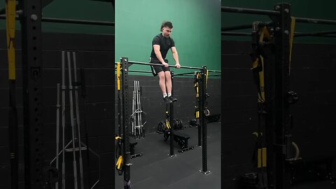 Watch Coach Chris do 6 Muscle-Ups 💪🏻💪🏻