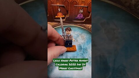 Lego Harry Potter Advent Calendar 2022 - Day 24 - Merry Christmas, witches, wizards, & muggles!