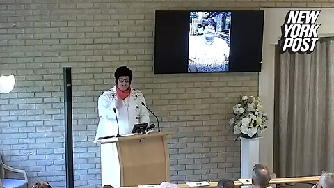 Elvis impersonator sings at funeral of superfan