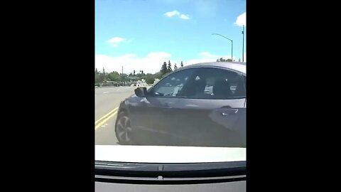 Idiot tries to U Turn from right lane #dashcam