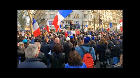 Manifestation contre le pass vaccinal place du 18 juin 1940 à Paris le 05/03/2022 - Vidéo 7