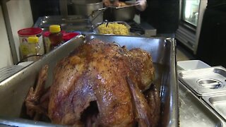 Restaurants, organizations feeding Northeast Ohio families for free on Thanksgiving
