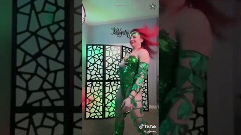 Rate the Girls: Best Poison Ivy TikTok Cosplay Contest #2 (Batman DC) 👧🌱 #shorts