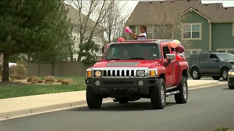 Parker family holds parade to celebrate 2-year-old girl's life-saving transplant anniversary