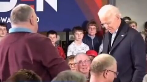 Joe Biden has an aneurysm when voter asks what Hunter Biden was doing in Ukraine | NEWS-19