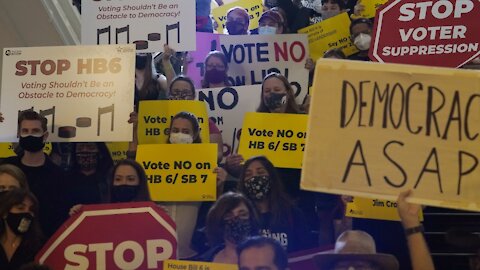 Texas Democrats Stage Walkout to Stop Voting Bill