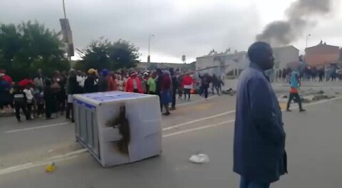 SOUTH AFRICA - Johannesburg - Alexander protest (videos) (ddW)