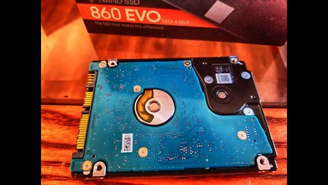 How to replace a hard drive on a laptop