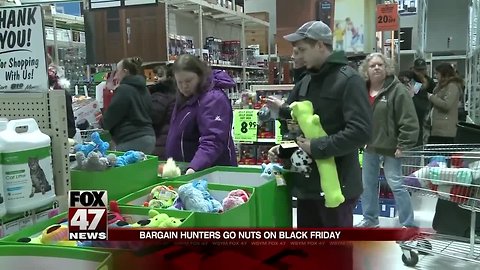 Hundreds line up to snag Black Friday deals at Menards