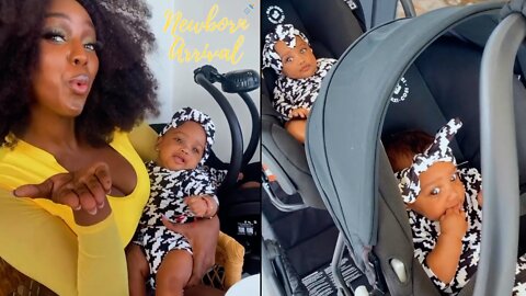 Amara La Negra Takes The Twins To Jamaica While Filming Reality Show!