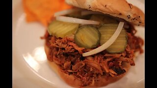 Texas Style Pulled Pork Sandwiches