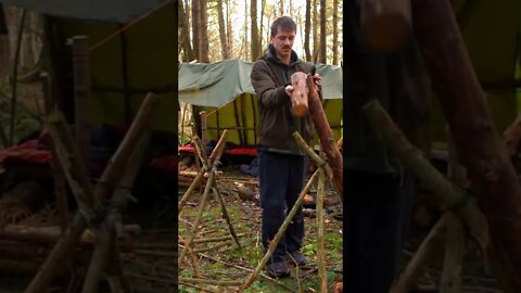 Bushcraft Lean to Shelter with Tarp Setup.