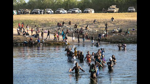 Del Rio Migrant Camp Clearing, Some Released in US