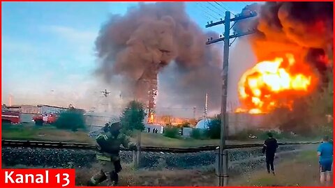 "They hit, it burns" - Ukraine hit oil base in Rostov - strong explosion and fire started