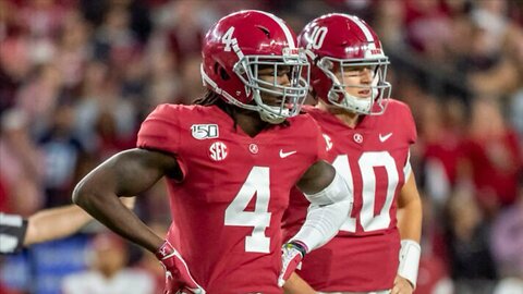 40 days until Alabama Football 🐘🔥 Mac Jones to Jerry Jeudy for a 40 yard TD against Arkansas!