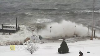 Waves crash along Nova Scotia coast as winter storm moves in