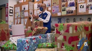 Martin County High School giving back this holiday season