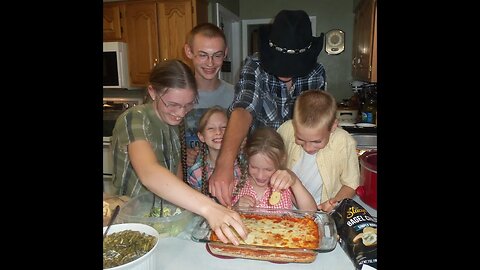 Yum Yum, PIZZA DIP! A Quick and Simple Appetizer