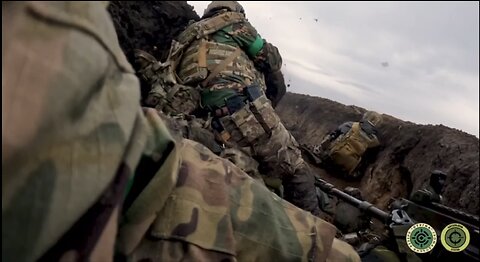Ukraine combat footage : INTENSE Close-quarter trench battle in Bakhmut