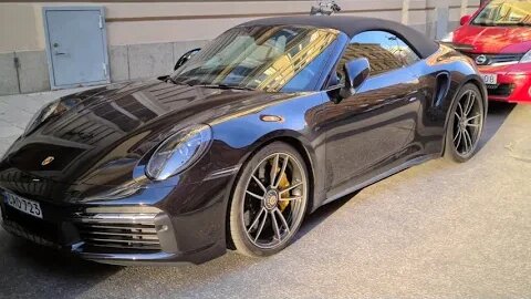 [8k] Gorgeous Porsche 992 Turbo S Convertible Black / Black