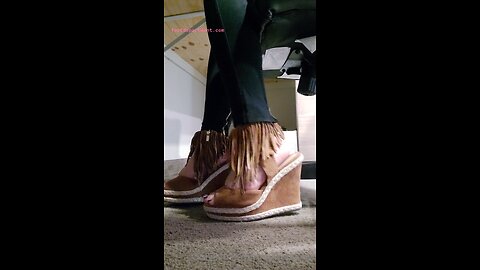Women In Heels Shoeplay Under The Desk 👣