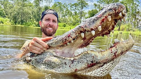 This Giant Alligator was Eating my friends Livestock!