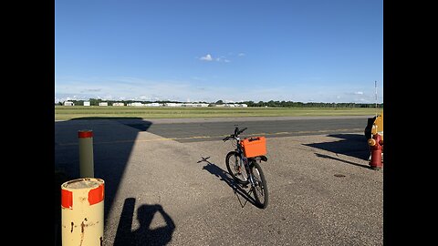 RMC22 Motor-home Trip to Minnesota Includes a Stop at the Airport for some Bicycling