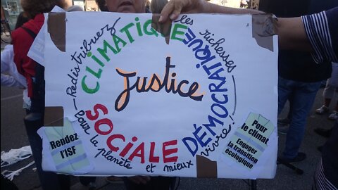 Samedi 15 octobre 2022 à Toulouse GJ _syndicats_crêpes solidaires