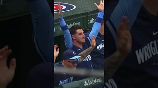 Nick Madrigal 1st home run of the year & as a Cub