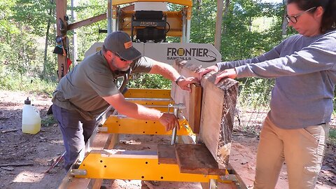 Amazing Slabs on Portable Sawmill - Frontier OS35