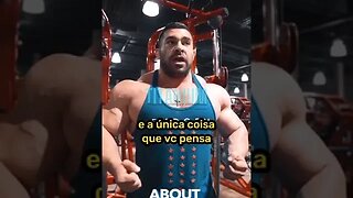 Dica para peitoral com Mr. Olympia Derek Lunsford