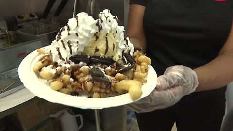 Braud's Funnel Cake Cafe opens up shop in Town Square