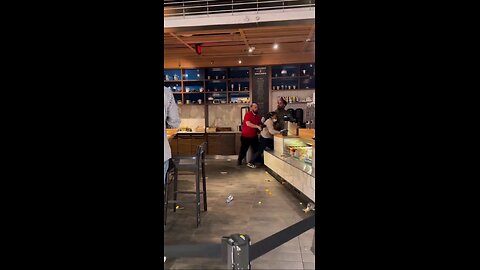 Spirit Airlines Passenger Fights Employees At Fast Food Chain