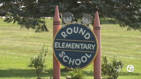 Hartland's Round Elementary requiring masks until Labor Day due to COVID-19 cases amongst students
