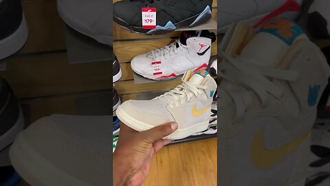 Sneakers Is Dead! Air Jordans Collecting Dust On Shelves !