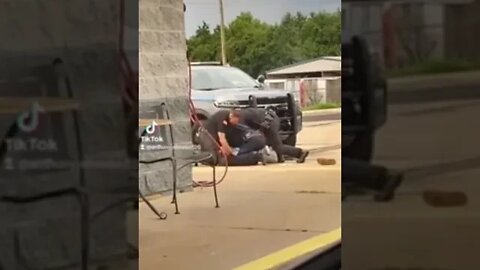 Sheesh: Three Arkansas Cops Ruthlessly Beat A Man!