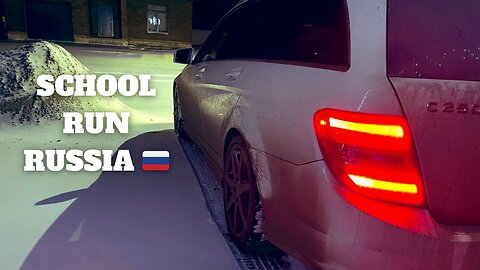 School Run in the snow Orenburg Russia 🇷🇺