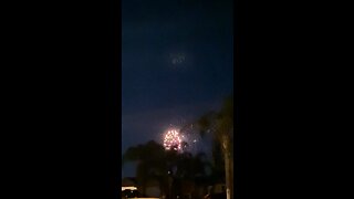 Fireworks. #4thofjuly #fireworks #night