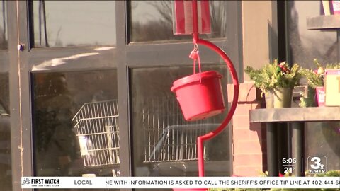 Omaha man donates in wrong kettle; man pretends to be Salvation Army bell ringer