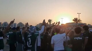 Palmeirenses zoando o Flamengo em Abu Dhabi antes da final contra o Chelsea