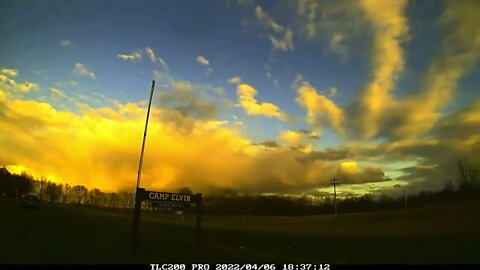 RAINBOW & Cloud Timelapse with Visible Precipitation