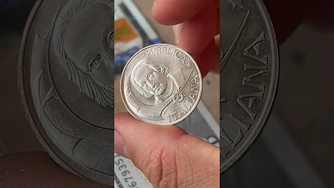 Overly Excited Overview Of 500 Lira Coin From Italy