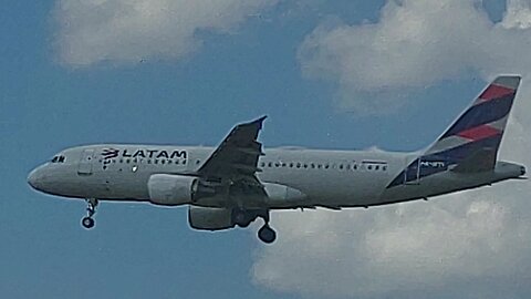 Airbus A320 PR-MYI vindo de Brasília para Manaus