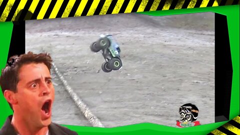 Losi LMT Grave Digger BASHING ** SNEAK PEAK **