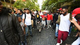 SOUTH AFRICA - Cape Town - Foreign nationals protest outside the UNHCR offices in Cape Town (Video) (5Wx)