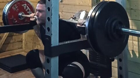 2x6 137.5 Kgs High-Bar Squat Back-offs. Last Set.